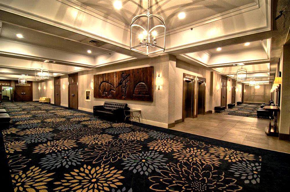 The Senator Hotel & Conference Center Timmins Exterior foto
